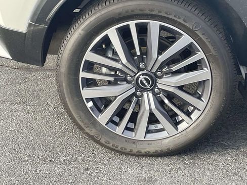 Used 2024 Nissan Kicks SV image 13