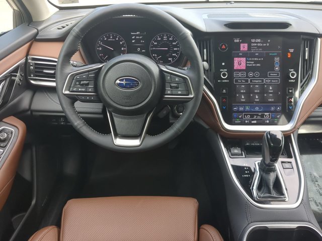 Used 2025 Subaru Outback Touring XT w/ Tech Package 3 AWD/4WD image 15