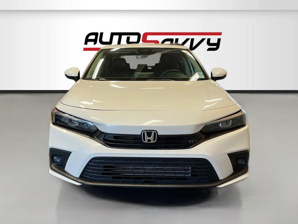 Used 2024 Honda Civic Touring image 2