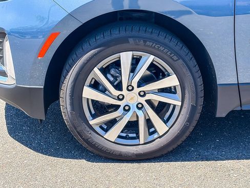 Used 2024 Chevrolet Equinox Premier w/ LPO, Floor Liner Package AWD/4WD image 7