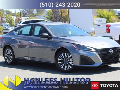 Used 2025 Nissan Altima 2.5 SV