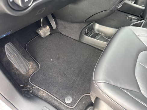 New 2026 Chrysler Pacifica Select w/ S Appearance Package image 15