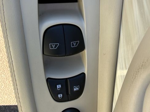 Used 2018 Nissan Murano SV image 11