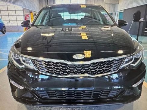 Used 2020 Kia Optima LX image 2
