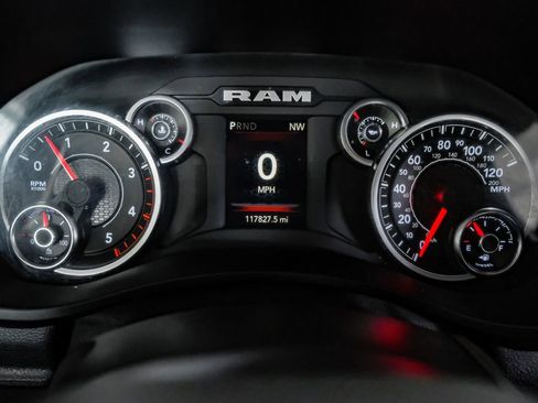 Used 2024 RAM 2500 Big Horn image 18