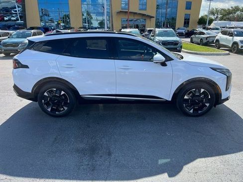 Used 2026 Kia Sportage SX FWD image 5