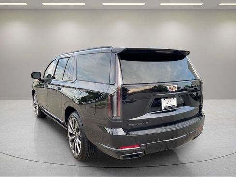 Used 2025 Cadillac Escalade ESV Premium Luxury w/ Touring Package AWD/4WD image 3