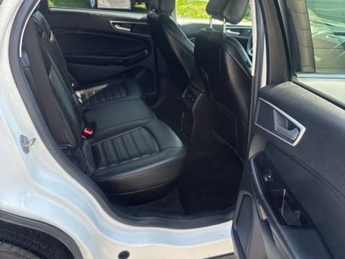 Used 2020 Ford Edge SEL w/ Convenience Package AWD/4WD image 19