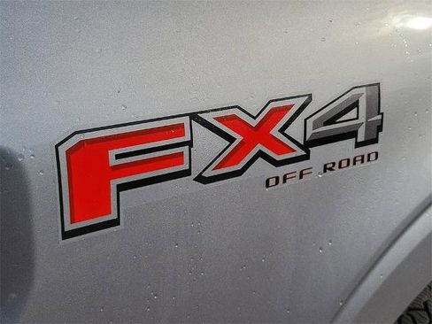 Certified 2022 Ford F150 Lariat w/ Trailer Tow Package image 9