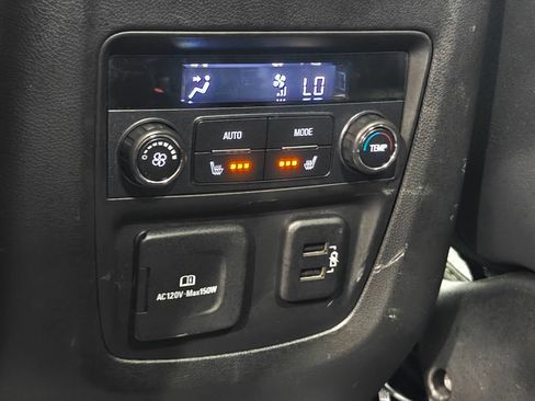 Used 2019 Buick Enclave Avenir w/ Avenir Technology Package AWD/4WD image 33