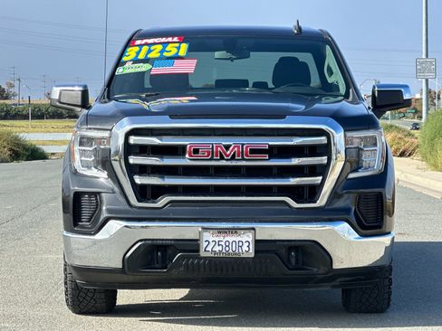 Used 2020 GMC Sierra 1500 SLE w/ X31 Off-Road Package image 9