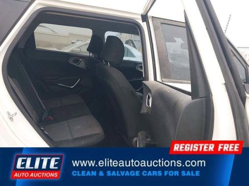 Used 2020 Kia Soul LX image 15