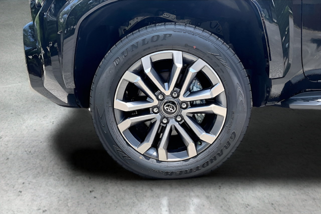 Used 2026 Toyota 4Runner Limited AWD/4WD image 36
