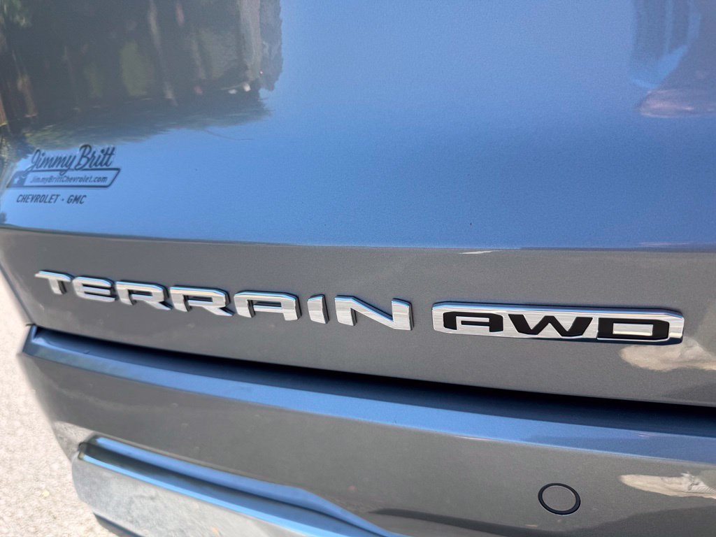 New 2027 GMC Terrain Denali w/ LPO, Floor Liner Package AWD/4WD image 23