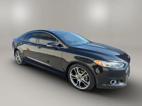Used 2013 Ford Fusion Titanium FWD image 3