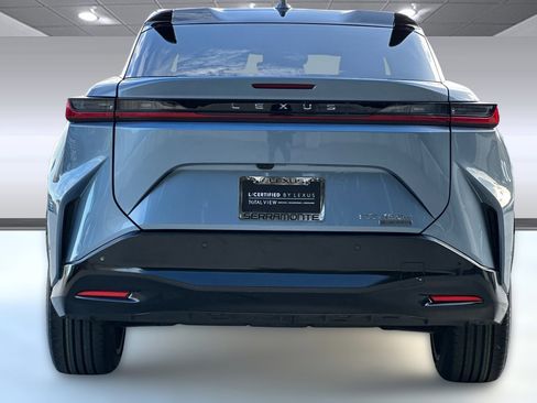 Used 2023 Lexus RZ 450e Premium image 9