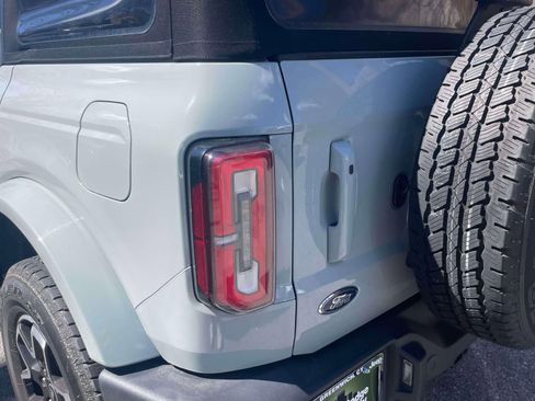 Used 2022 Ford Bronco Outer Banks image 10