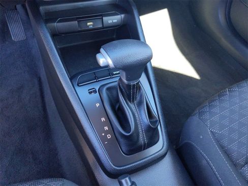 Certified 2022 Kia Rio S image 25