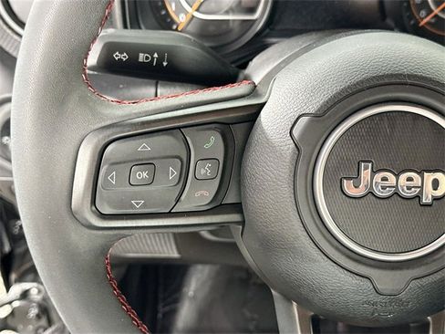 Used 2024 Jeep Gladiator Rubicon w/ Safety Group image 20