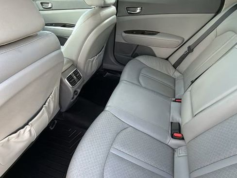 Used 2018 Kia Optima EX w/ Premium Package image 24