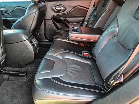 Used 2023 Jeep Cherokee Altitude Lux image 29