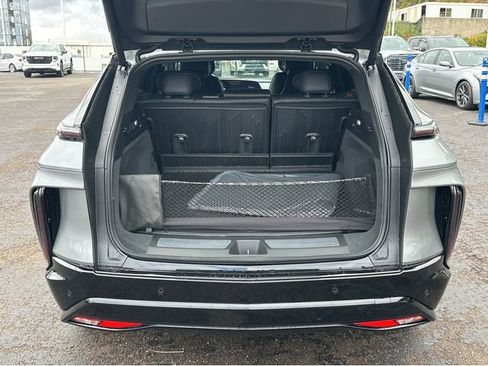 New 2026 Cadillac Lyriq Premium Sport w/ LPO, Floor Liner Package AWD/4WD image 31