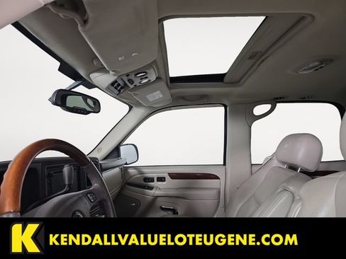 Used 2006 Cadillac Escalade AWD image 12