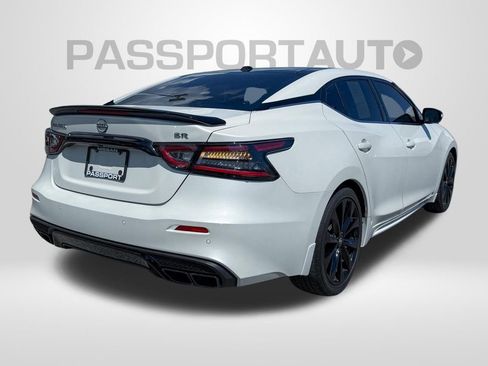 Certified 2023 Nissan Maxima SR w/ Sport Mat Group FWD image 5