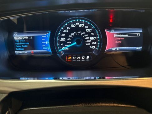 Used 2016 Ford Taurus SEL w/ Equipment Group 201A image 18