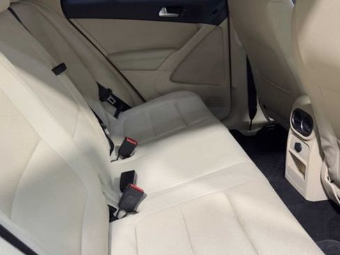 Used 2017 Volkswagen Tiguan S FWD image 13