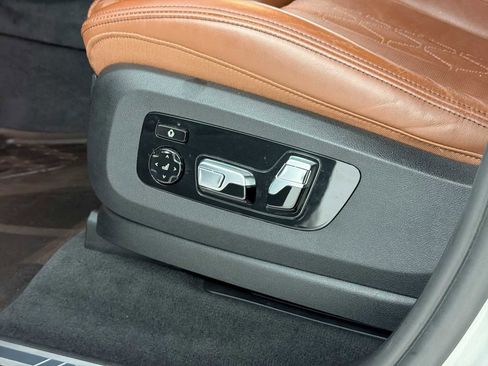 Used 2021 BMW X5 M50i w/ Executive Package image 14