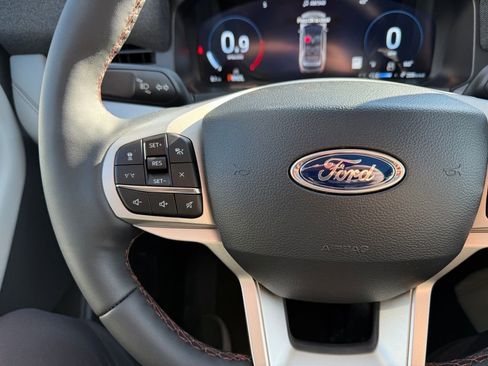 New 2026 Ford Explorer Active w/ Active Comfort Package AWD/4WD image 26