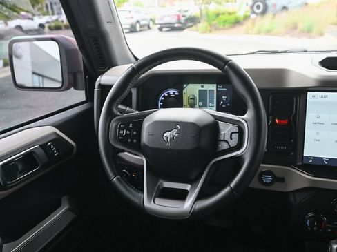 Certified 2022 Ford Bronco Wildtrak image 30