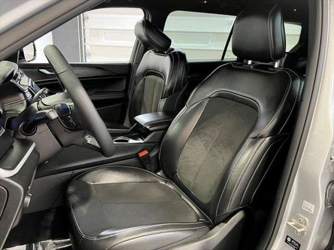 Certified 2024 Jeep Grand Cherokee L Laredo image 30