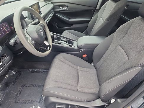 Certified 2023 Honda Accord EX image 27