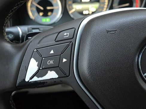 Used 2014 Mercedes-Benz GLK 250 BlueTEC 4MATIC image 27
