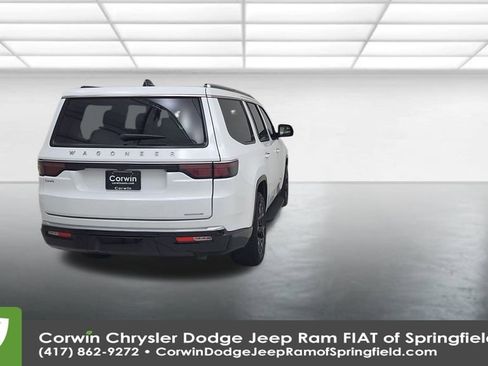 Certified 2024 Jeep Wagoneer Series III image 12