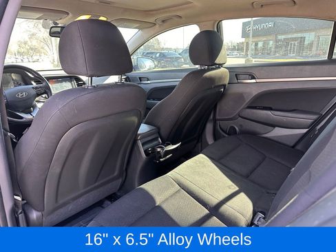 Used 2019 Hyundai Elantra Value Edition w/ Winter Weather Package image 14