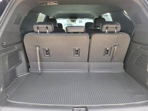 New 2026 Chevrolet Traverse LT w/ Driver Confidence Package image 7