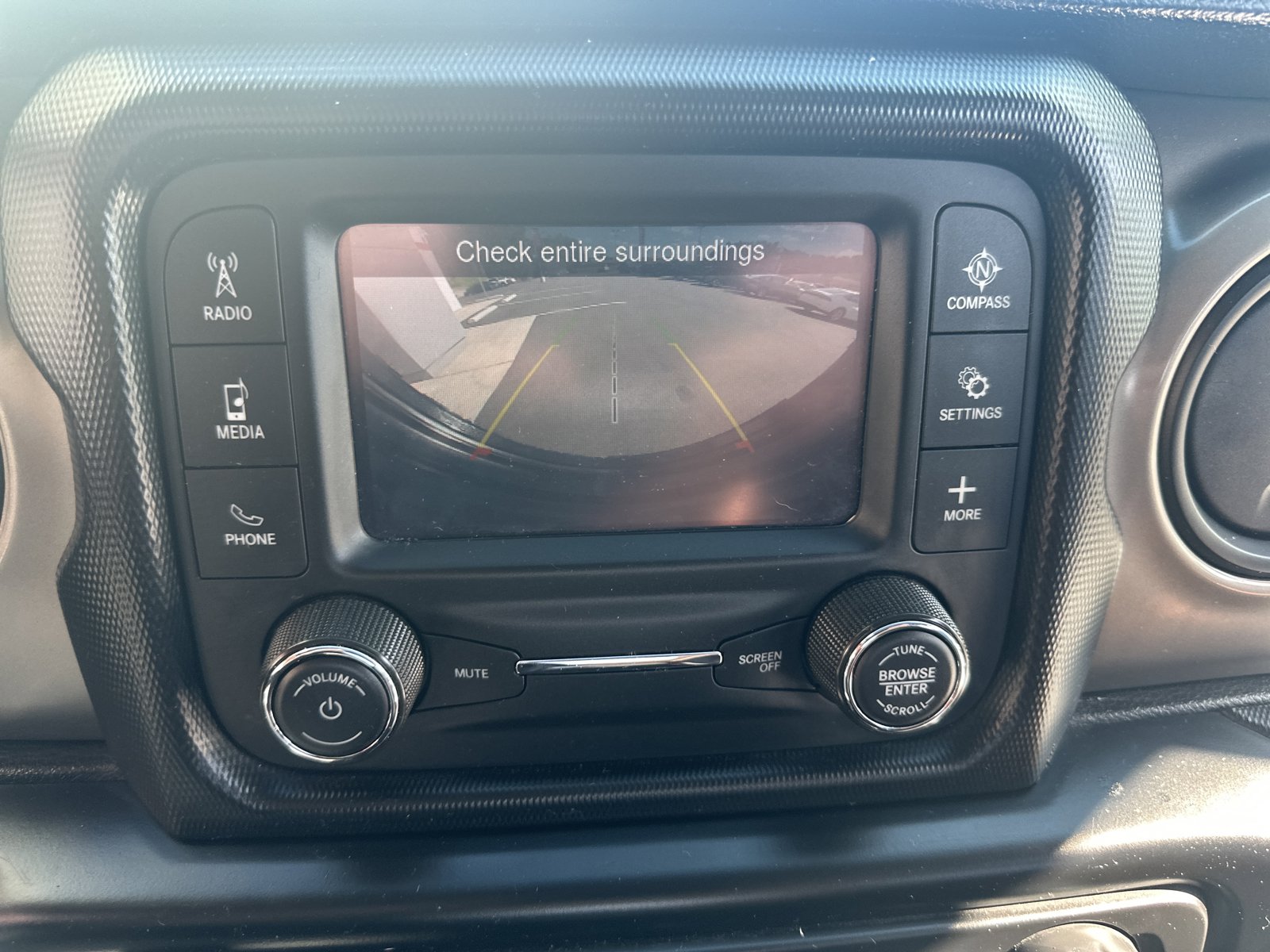 Used 2021 Jeep Wrangler Sport AWD/4WD image 16