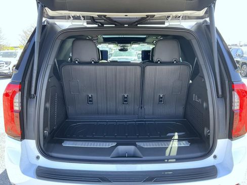 New 2026 GMC Yukon AT4 Ultimate w/ LPO, Floor Liner Package AWD/4WD image 24