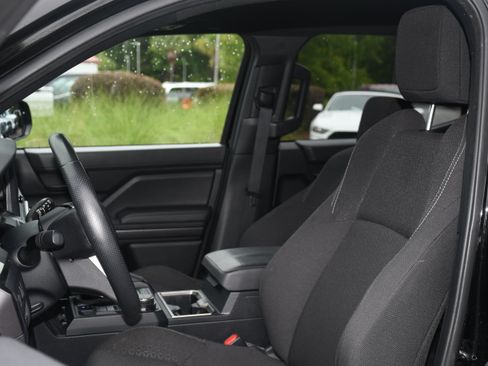 Used 2025 Toyota 4Runner SR5 AWD/4WD image 11