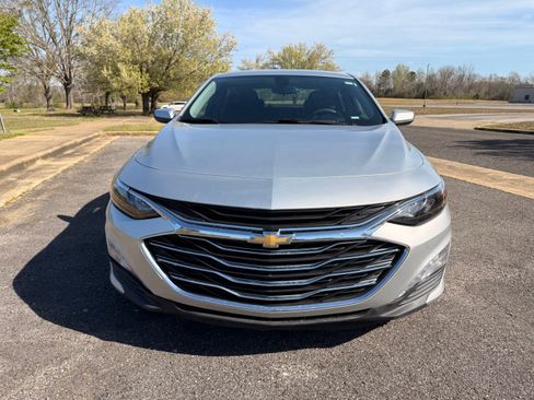 Used 2021 Chevrolet Malibu LT image 8