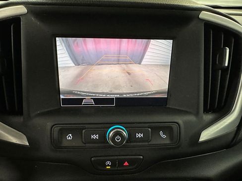 Certified 2022 GMC Terrain SLE w/ Driver Convenience Package image 13