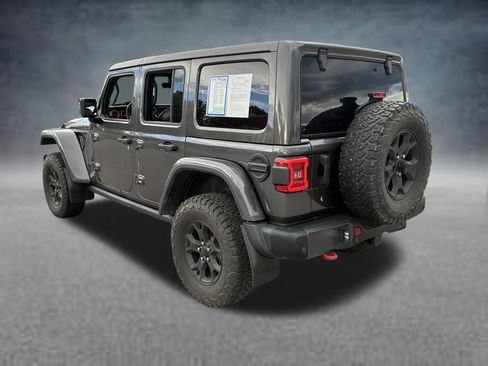 Used 2018 Jeep Wrangler Unlimited Rubicon w/ Uconnect 4C Nav & Sound Group AWD/4WD image 3