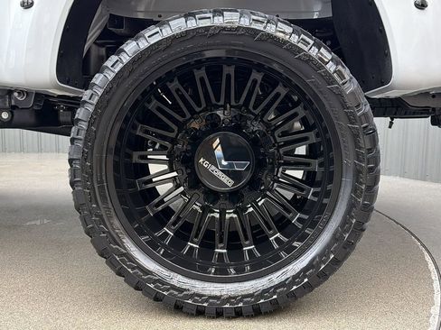 Used 2026 Ford F450 Platinum w/ Platinum Plus Package AWD/4WD image 12