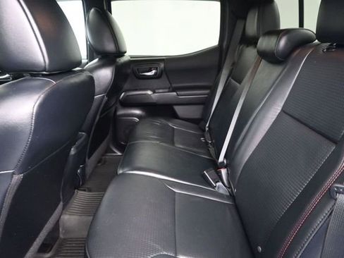Used 2019 Toyota Tacoma TRD Pro AWD/4WD image 18