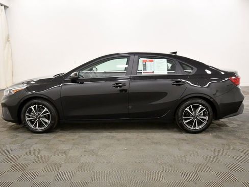 Certified 2024 Kia Forte LXS w/ LXS Technology Package image 4