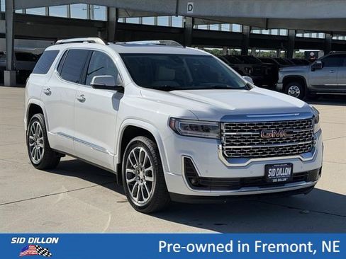Certified 2021 GMC Acadia Denali w/ Denali Ultimate Package AWD/4WD image 2