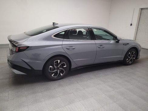 Used 2025 Hyundai Sonata SEL FWD image 10